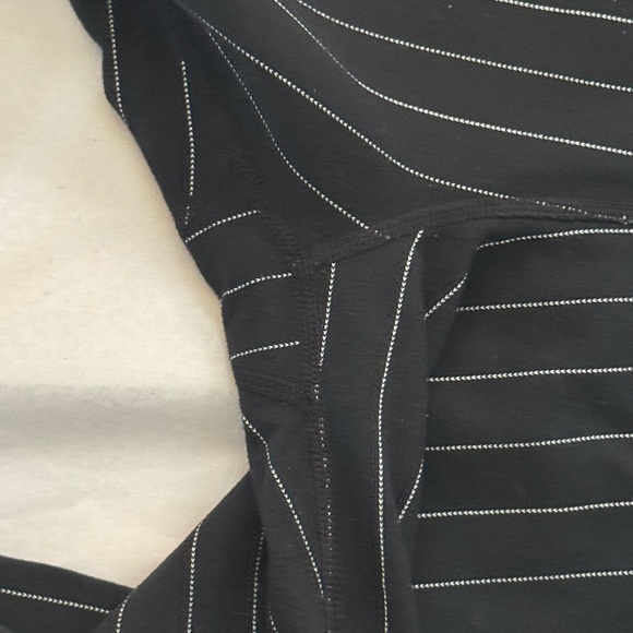 Lululemon Black Pinstripe Pants. Size 4/6 - Picture 4 of 6